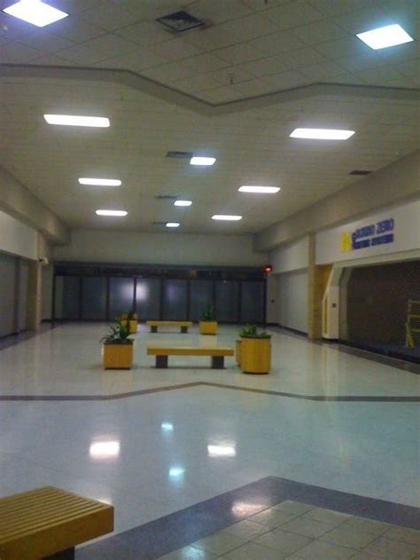 Liminal Spaces On Twitter In Dreamcore Weirdcore Abandoned Malls Nostalgic Pictures