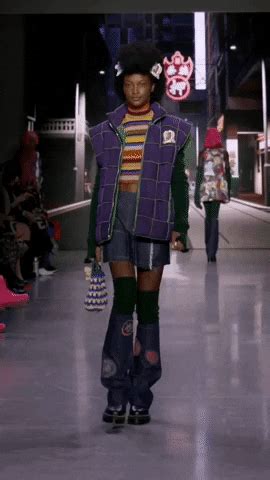 Catwalk Gif By Nyfw The Shows Find Share On Giphy