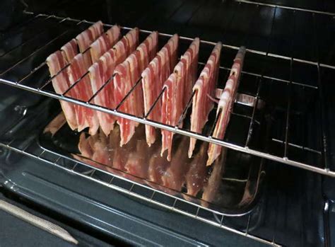 The right temperature for baking bacon. True Primal - Baking Bacon In The Oven: How To Collect ...