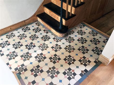 The metro tiles series consists of a collection of modern, versatile and exciting bevelled brick tiles. London Mosaic | Victorian Floor Tiles | click on the image ...