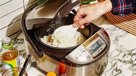 The Best Rice Cooker 2023 Reviewed by Our Experts Bon Appétit