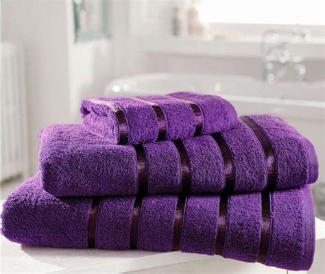 Deep purple bath towels australia dark decorative bathrooms. decorating ideas: Purple Bathrooms