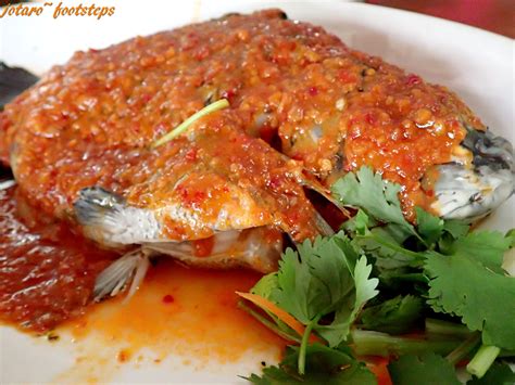And since tanjung malim town is relatively small, it will take at most 10 minutes to reach the coffee shop from the toll exit. Footsteps - Jotaro's Travels: YummY! - Big Tilapia ...
