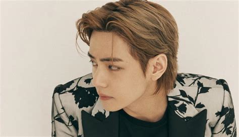 6 warna rambut terbaik v bts atau kim taehyung pilihan cosmo (robert mendoza). FOTO: Gaya Rambut Gondrong V BTS, Selalu Tampil Memesona - Hot Liputan6.com