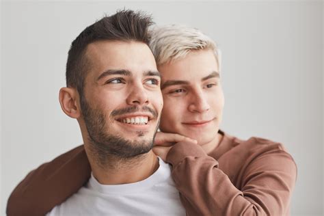 Blued La App De Citas Para Hombres Gay Bisexual Queer O Transgénero