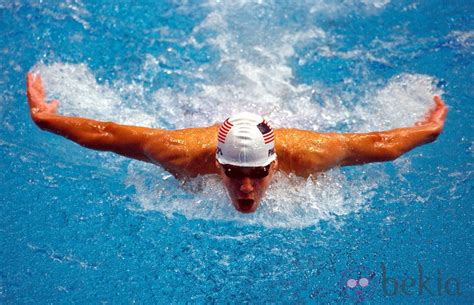 michael phelps nadando en sidney 2000 michael phelps la leyenda de la natación foto en