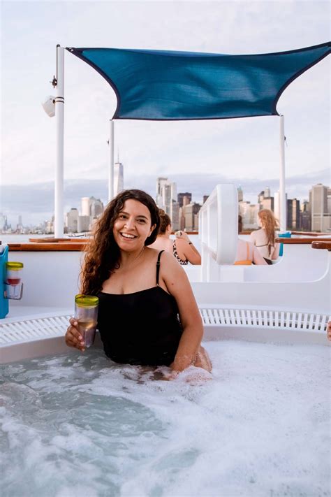 Our experience on the hot tub boat tour in New York City!