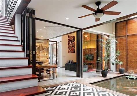Karena ukurannya yang lumayan kecil, desain interior rumah minimalis tipe 21 pun disarankan tidak terlalu padat. Desain Rumah Minimalis Ukuran 10 X 14 Meter - Sekitar Rumah