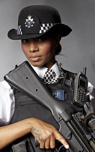 Police Struggle To Hire Female Officers Who Want To Carry Guns Claims