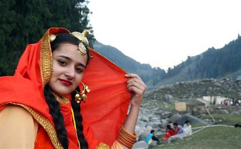 India Kashmir Indian Girl Performs During The Five Days Me Flickr
