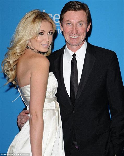 Pin On Paulina Gretzky