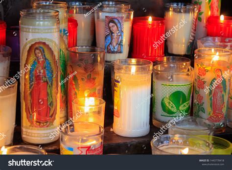 254 Veneration Of Mary In The Catholic Church Images Stock Photos