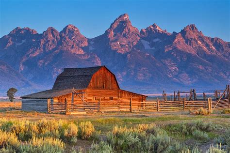 Wyoming In Pictures 23 Beautiful Places To Photograph Planetware
