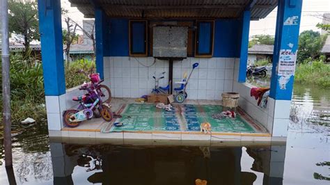Cek kode pos di provinsi jawa tengah. Gelombang Tinggi Akibatkan Banjir Rob di Demak dan ...