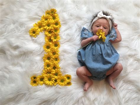 Baby girl 1 month photo idea | Baby girl photography, Baby photoshoot