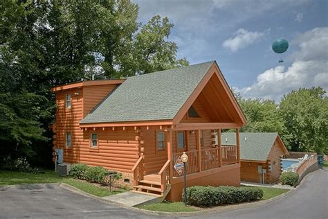2 Bedroom Cabin In Pigeon Forge Near Titanic Museum