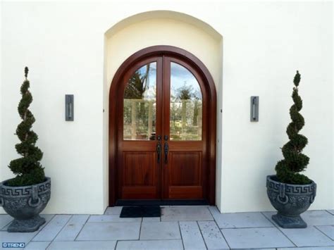Cool Front Doors That Make A Good First Impression
