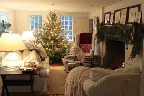 These photos show how white house christmases of years past compare to today. Pin by Linda Tuskey on Nora Murphy Country House ...