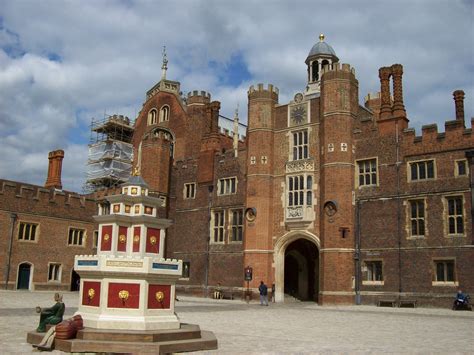 Hampton Court Palace Tudor House Stately Home Tudor Era