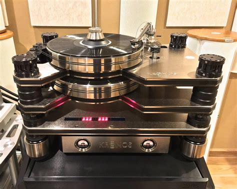 Kronos Pro Turntable With Its New Scps 1 Psu Audiophile Turntable
