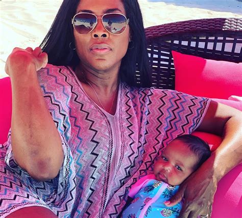 Kenya Moore Shares Great Picture Of Baby Girl Brooklyn Daly Where She