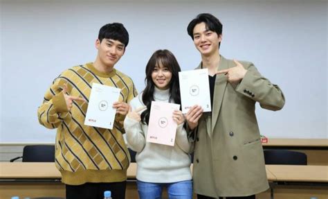 Kim So Hyun Shares Table Read Photos Of Netflixs Love Alarm Season 2