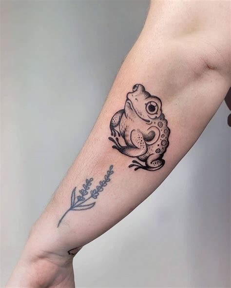 Cute Frog Tattoo Designs That You Cant Miss In 2021 Frog Tattoos