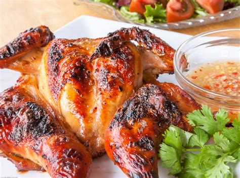 Rock cornish game hen (usually simply called cornish game hen) looks like a miniature chicken—which is, essentially, just what it is. Cornish Game Hen On The Grill - Common Sense Evaluation