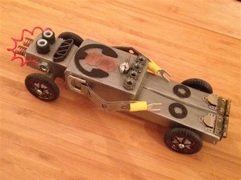 Using zbrush i tried to get an idea of the volumes that i wanted and the style. Pinewood Derby Car Ideas: Angry Birds and Super Mario ...