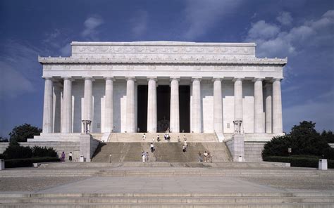 Visit The Awe Inspiring Lincoln Memorial Washington Plaza