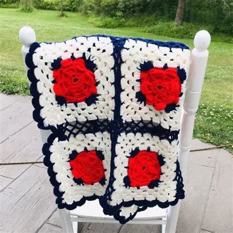 Handmade Crocheted Granny Square Afghan Throw Lap Blanket Red White