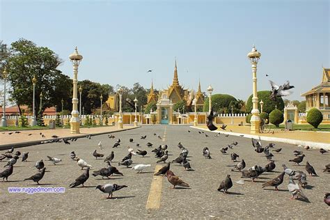 Kami berdua tinggal di rumah orang tua indah yang kebetulan memang tak jauh letaknya dari kampus kami., indah juga berasal dari keluarga baik baik. Melihat Budaya Orang Cambodia - Ruggedmom.com