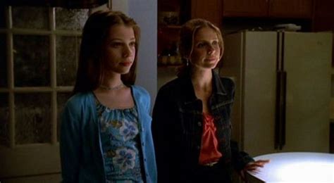 Buffy And Dawn Summers Buffy Buffy The Vampire Slayer Sarah Michelle Gellar