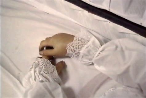 Disturbing photos of corpses in coffins are appearing all over social media. Was passiert im Sarg? (Seite 29) - Allmystery