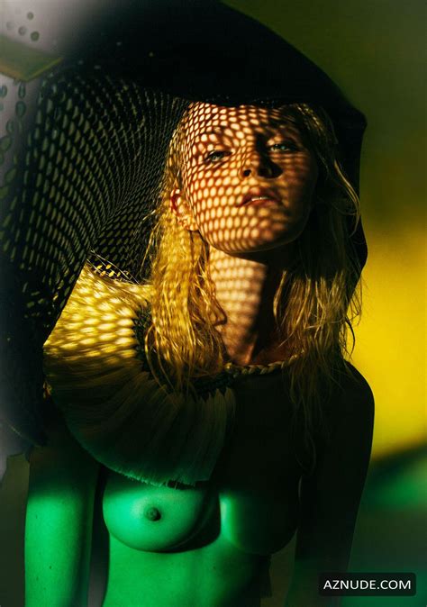 Alexa Reynen Photographed By Omar Coria For A Beautiful