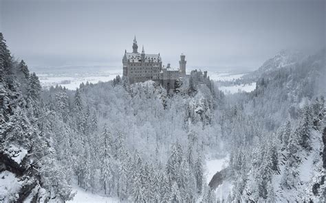 Download Winter Castle Germany Man Made Neuschwanstein Castle Hd Wallpaper