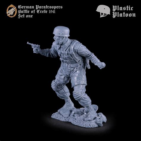 Toy Soldiers Set 6 Pc 132 Plastic Platoon Toy Soldier German