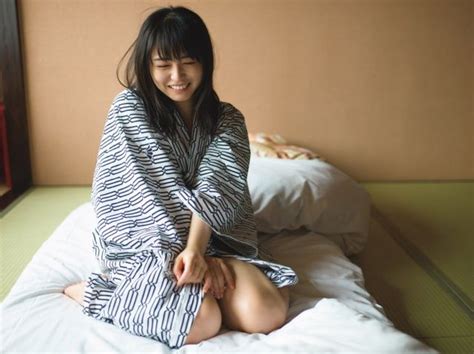 欅坂46♪長濱ねる、無防備な”寝起き姿”、女性スタッフと露天風呂で親交深める！ ルゼルの情報日記 楽天ブログ