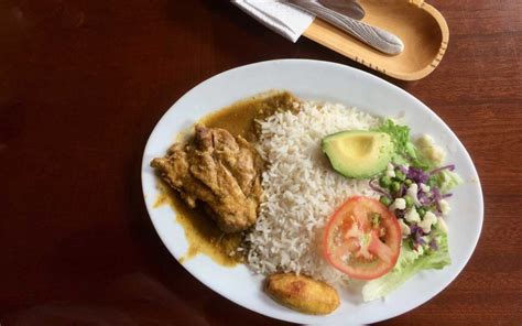 16 most popular and traditional ecuadorian foods you need to try nomad paradise