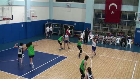 Yeni sezon hazırlıkları kapsamında düzce'nin kaynaşlı ilçesindeki topuk yaylası tesisleri'nde çalışmalarını sürdüren. Yeditepe Basketbol -FB U14 Kız Basketbol Hazırlık Maçı ...