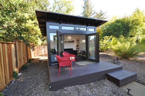 Browse the best modern backyard offices, garden sheds, and prefab home office studios. 35 Spectacular Prefab Backyard Offices - Home, Family ...