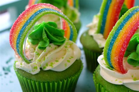 St Patricks Day Rainbow Cupcakes The Preppy Hostess
