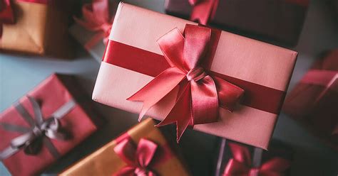 Ucapan ulang tahun perkahwinan, aplikasi ini berisi kumpulan kata kata ucapan ulang tahun pernikahan atau biasa disebut anniversary. Tips Belikan Hadiah Untuk Suami Anda Sempena Ulang Tahun ...