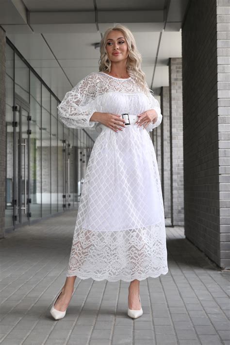 Роскошное платье из кружевного полотна 489612 купить в интернет