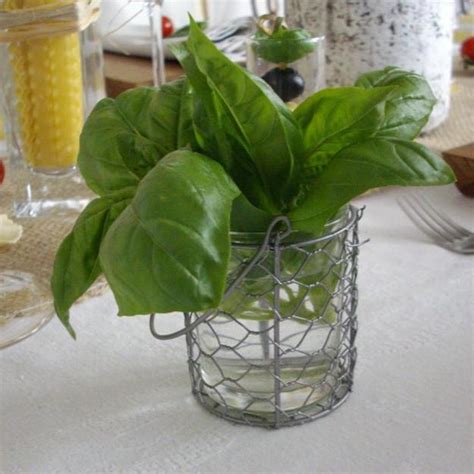 Ann's bridal bargains is a specialty print shop where all invitations are sold. Party Table Decoration Ideas Celebrating Italian Theme ...