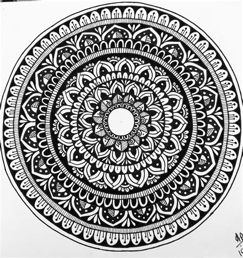 Black And White Mandala Zentangle Art Mandala Art Mandala Drawing