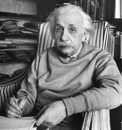 Альберт Ейнштейн — біографія факти фото ТЕГ