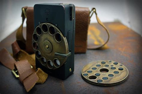 Rotary Mechanical Smartphone Combines Vintage Rotary Dial And Modern