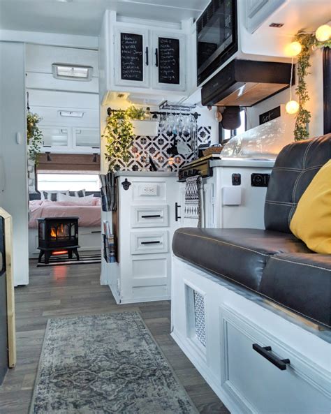 This 1994 Rv Camper Got An Insane Makeover And You Need To See The