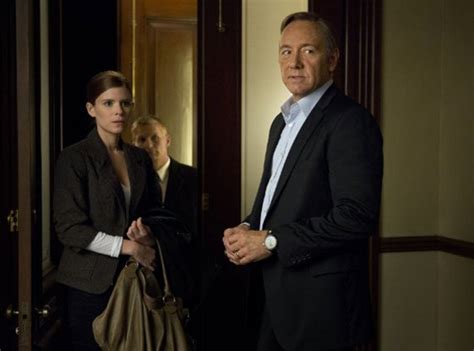 House Of Cards Kate Mara Talks Sex Scenes With Kevin Spacey E News